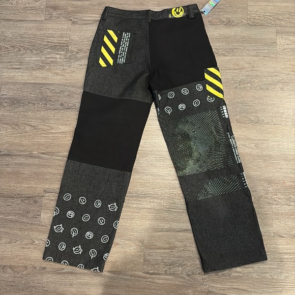 FINESSE wide leg/straight jeans - Picture 9 of 9